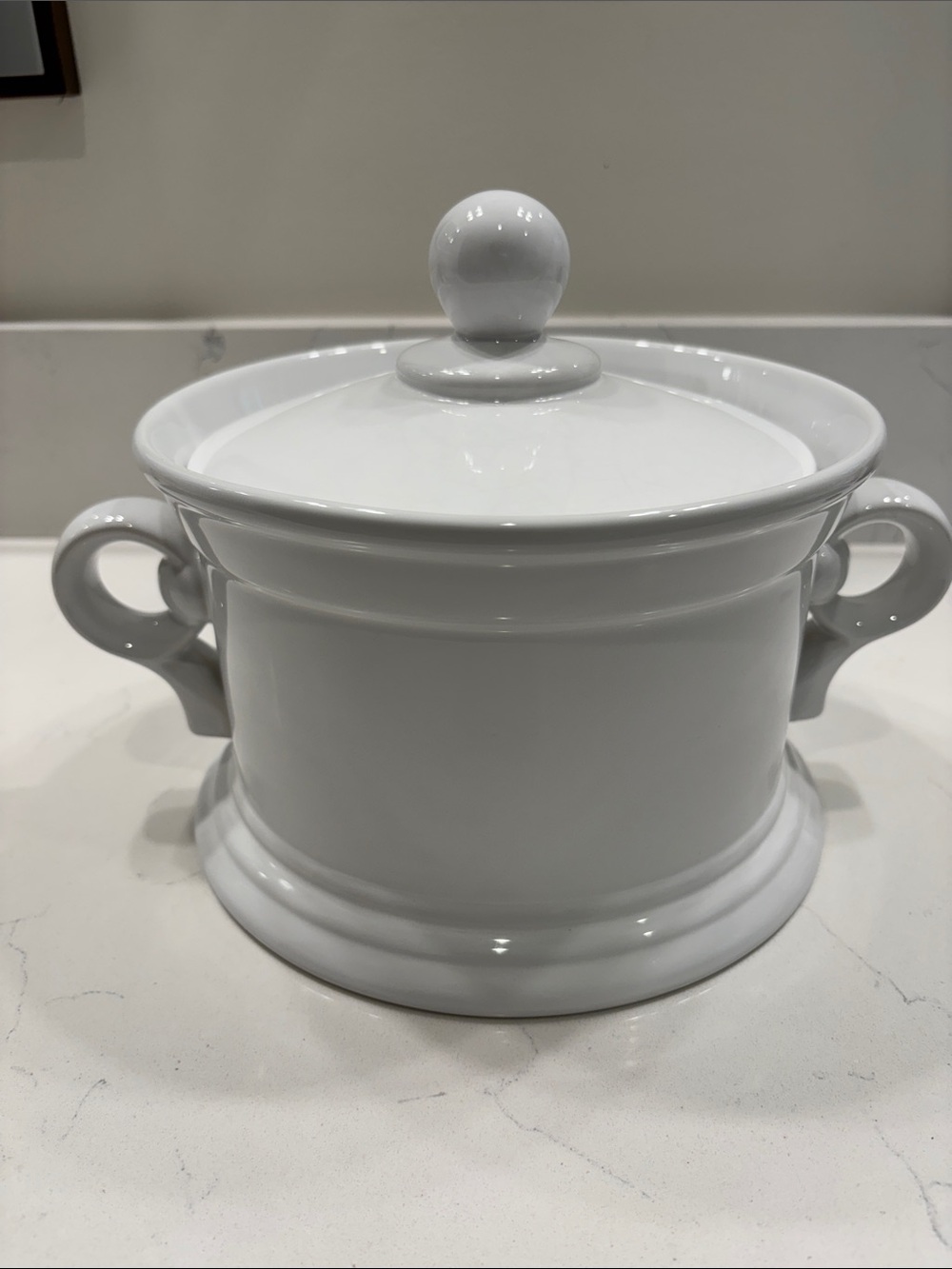 2.5 Qt Coronado White by Nancy Calhoun